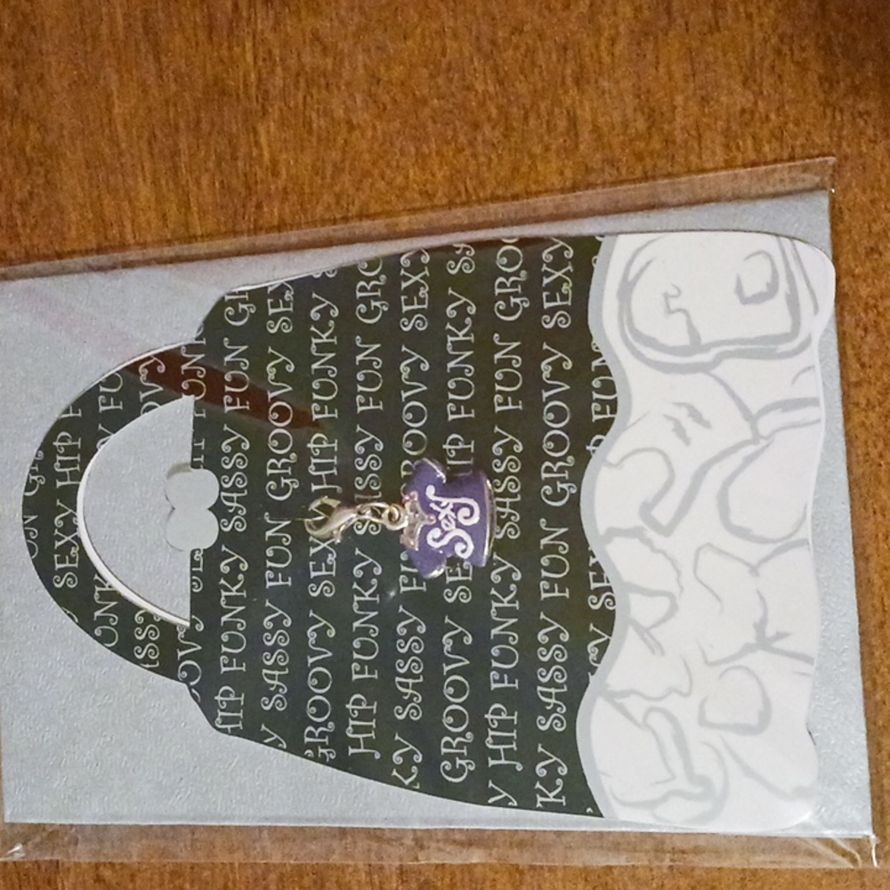 Charm - Picture 2 of 2